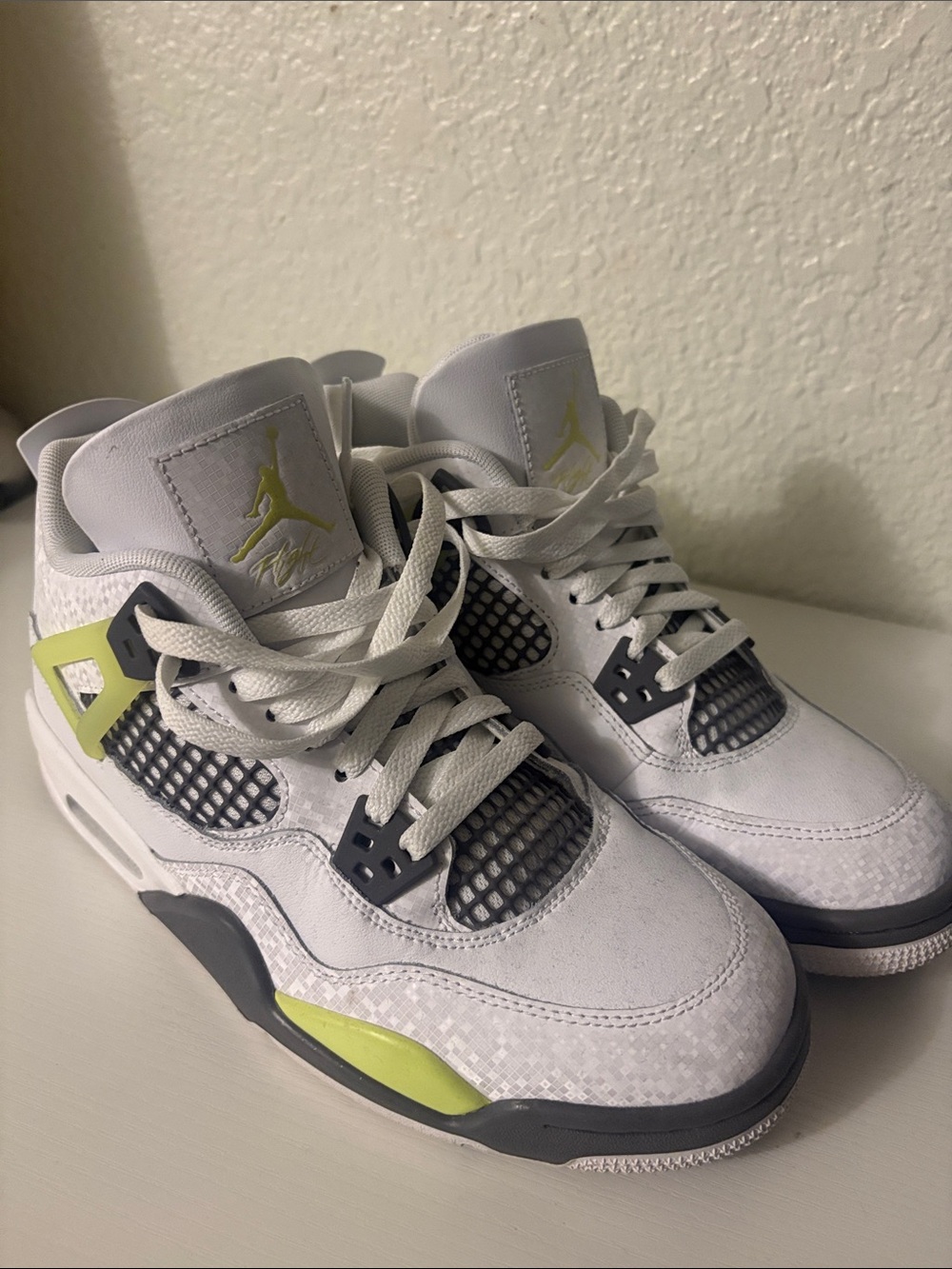 Air-inspired White & Lime Basketball Sneakers